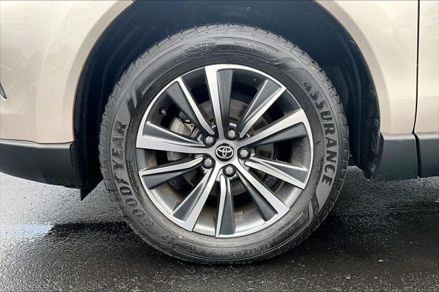 2021 Toyota Venza LE