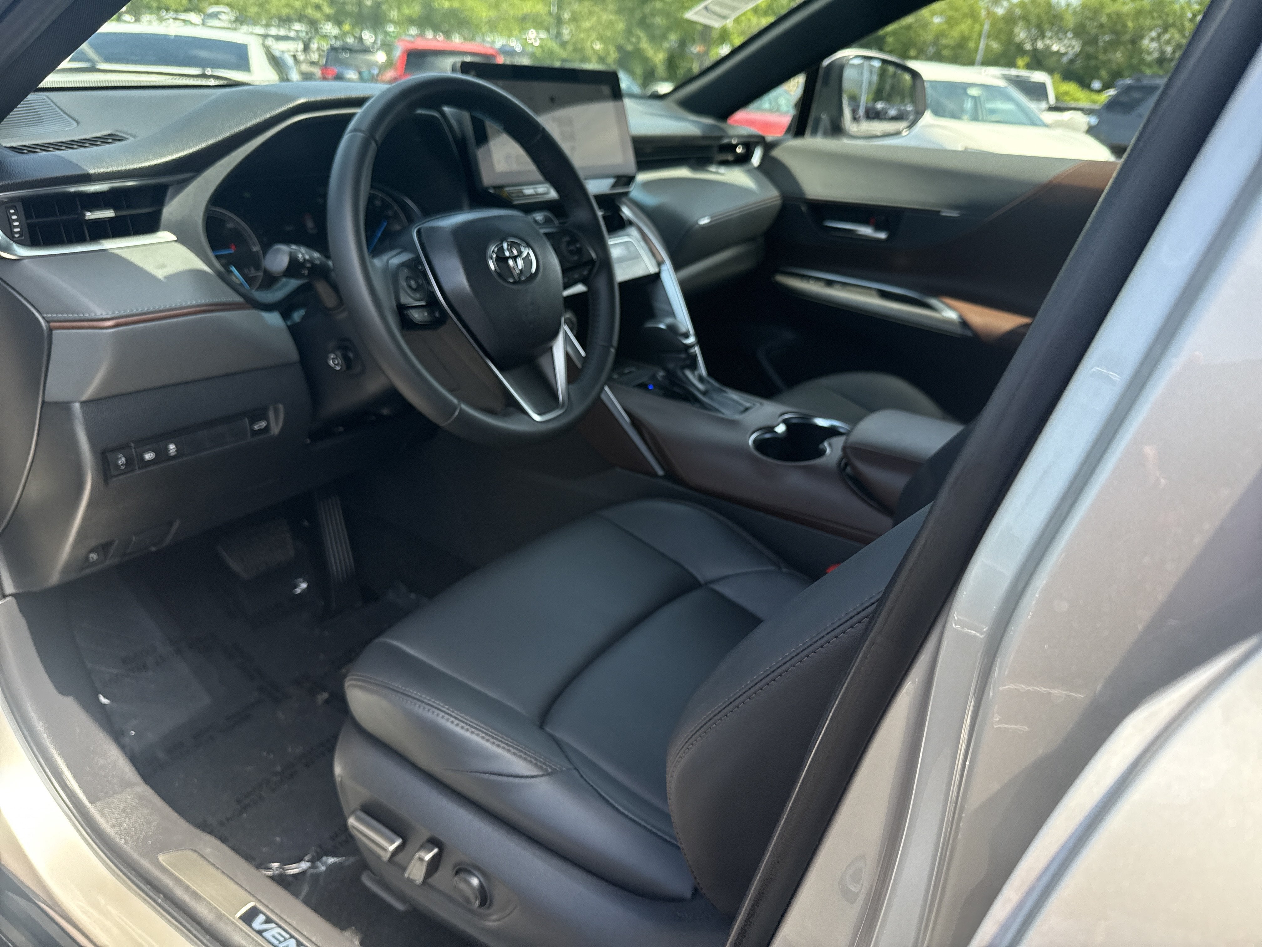 2024 Toyota Venza XLE