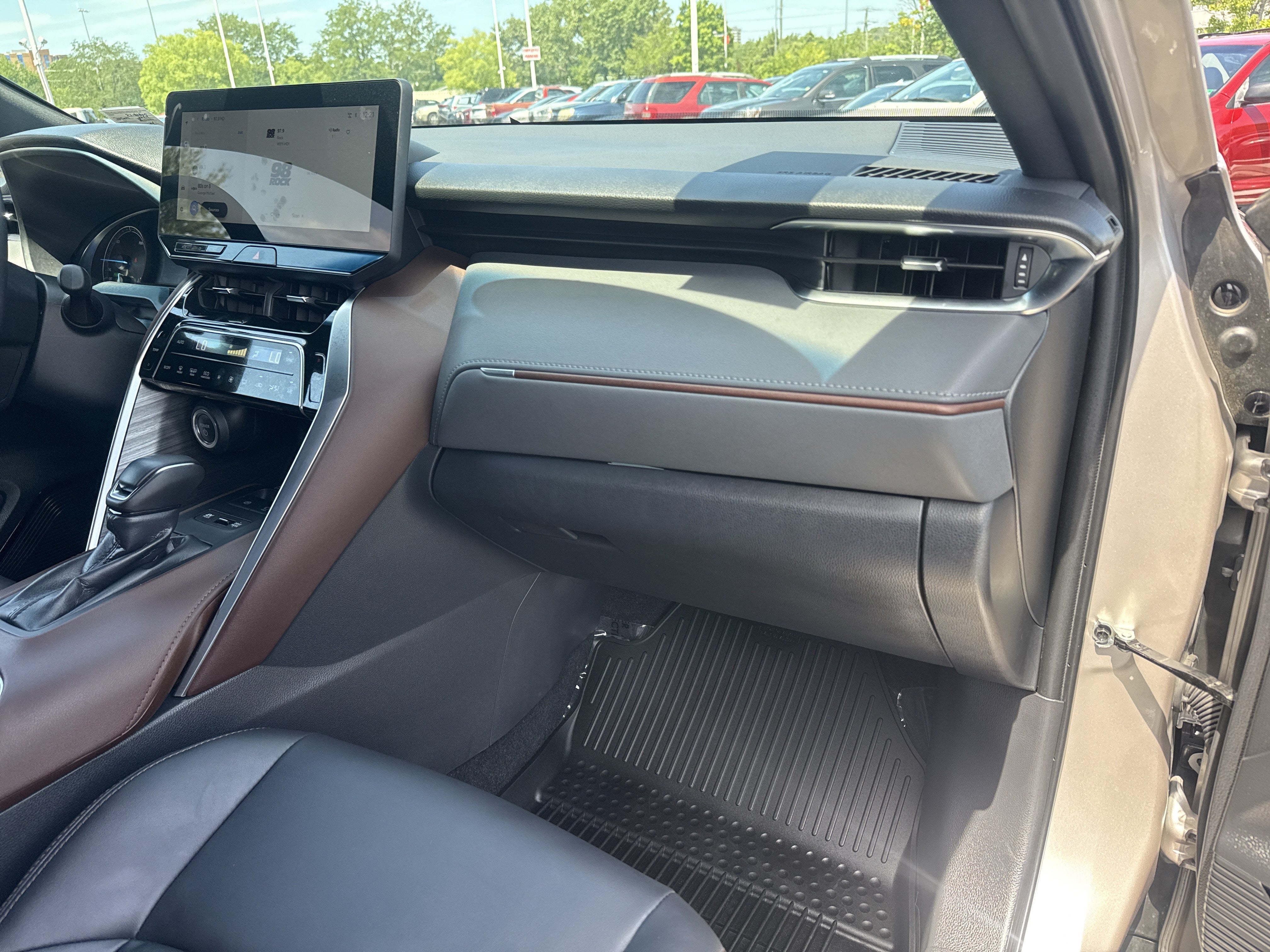 2024 Toyota Venza XLE