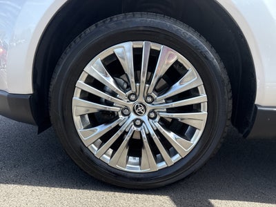 2024 Toyota Venza XLE
