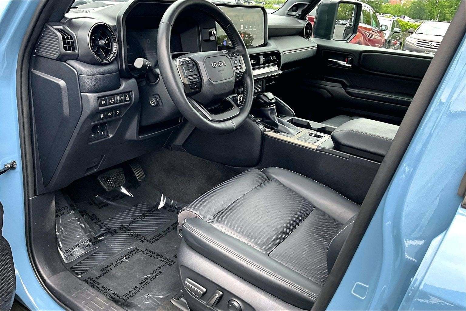 2025 Toyota Land Cruiser 4WD (Natl)