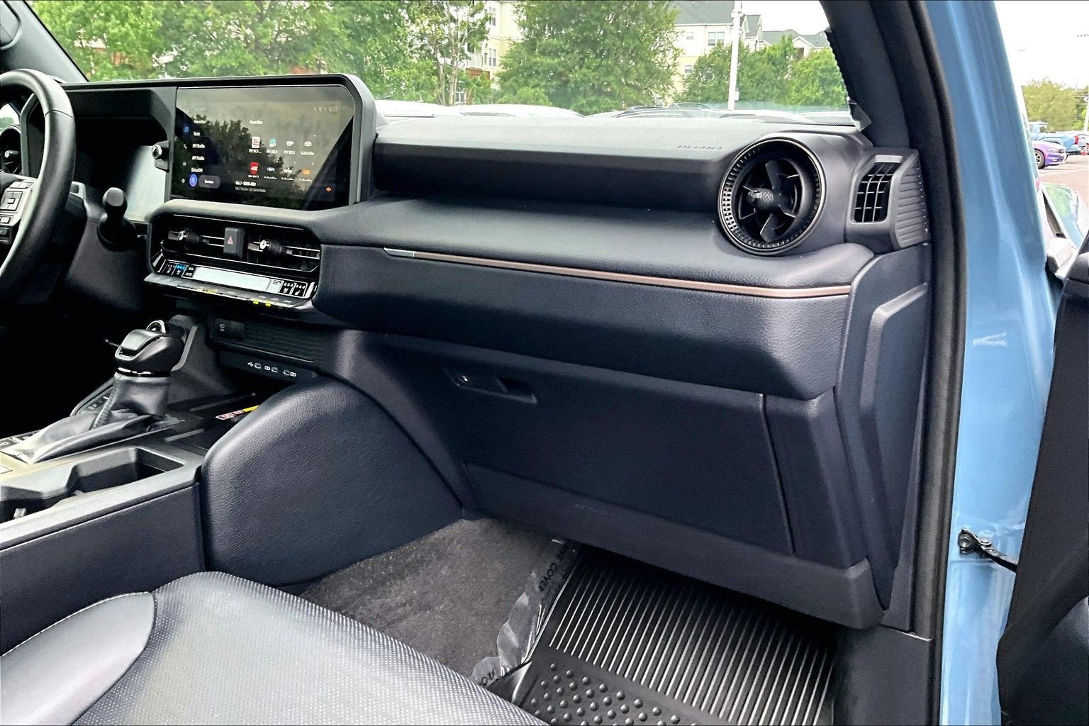 2025 Toyota Land Cruiser 4WD (Natl)