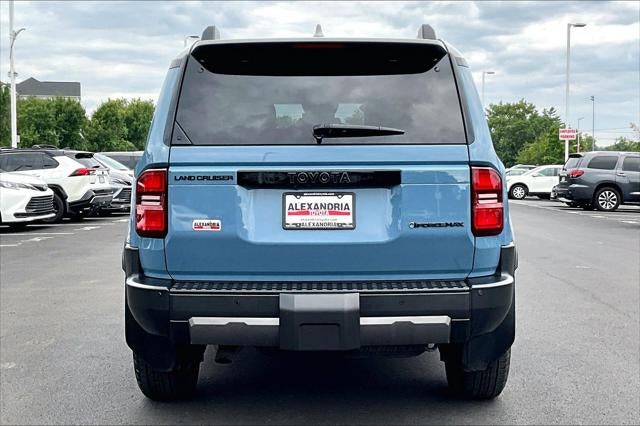 2025 Toyota Land Cruiser 4WD (Natl)