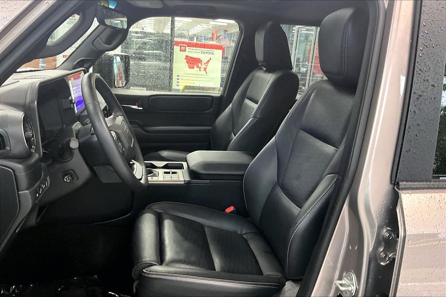 2025 Toyota Land Cruiser 4WD (Natl)