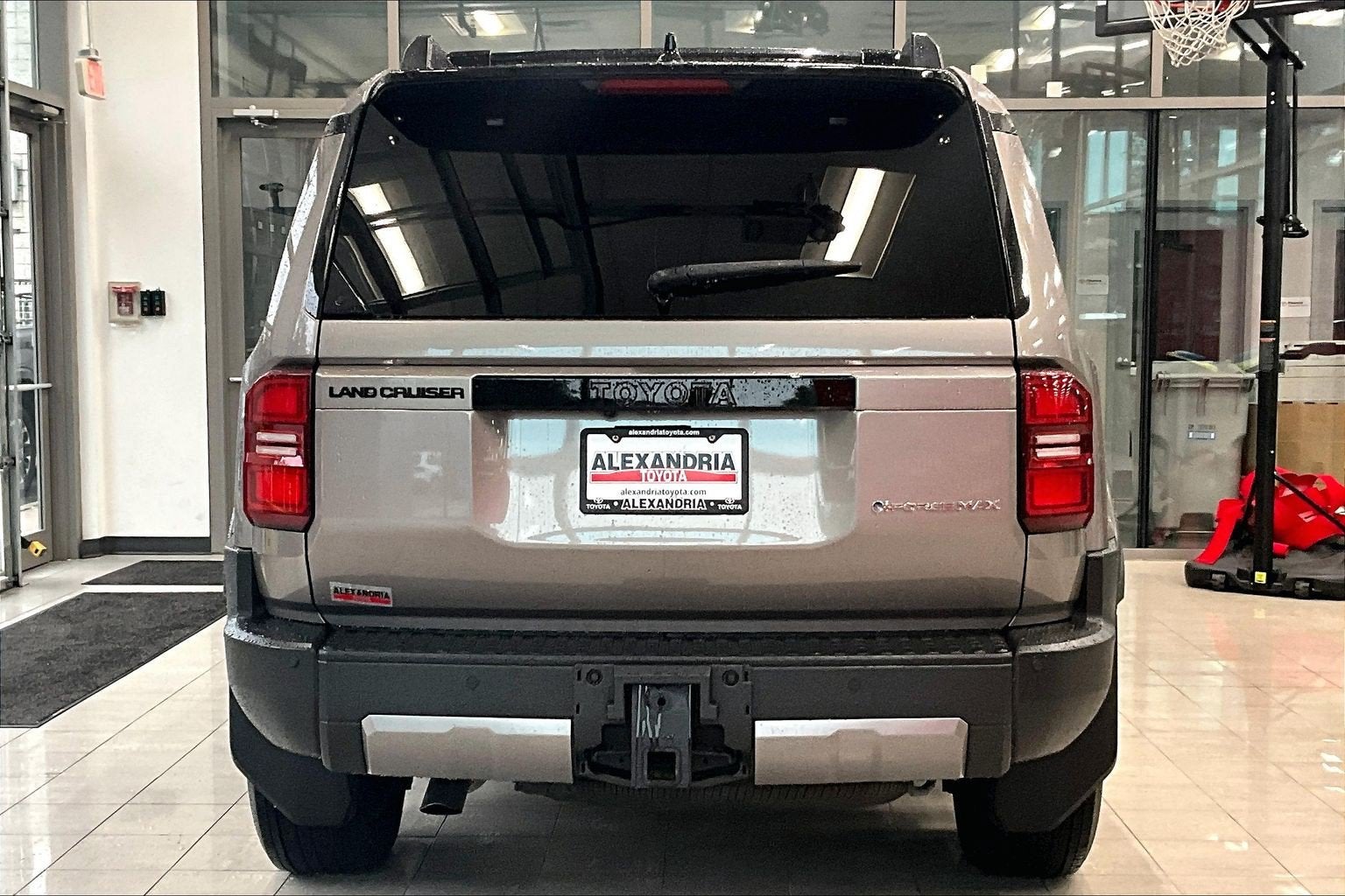 2025 Toyota Land Cruiser 4WD (Natl)