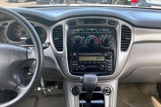 2002 Toyota Highlander 4dr V6 (Natl)