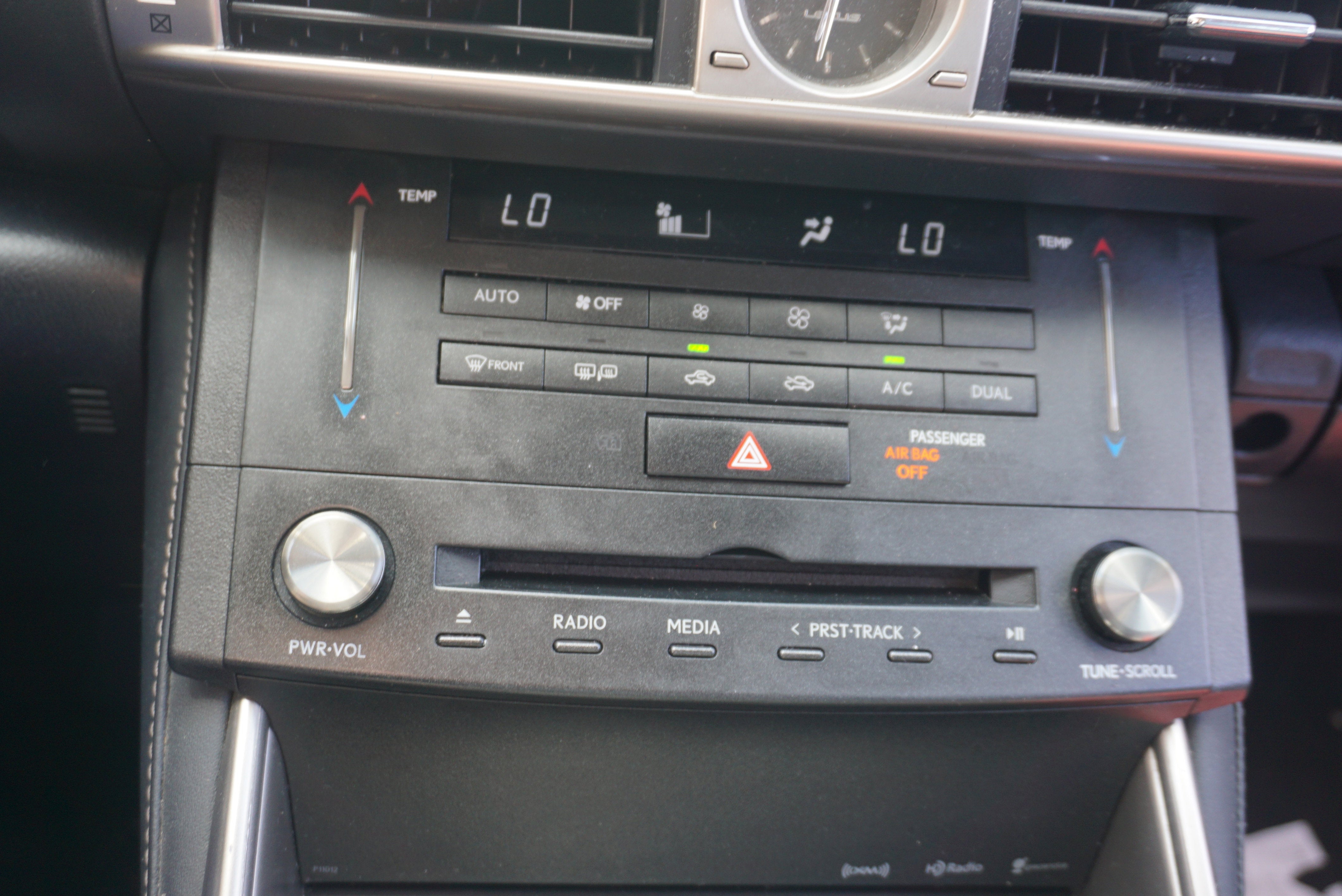 2016 Lexus IS 200t 4dr Sdn