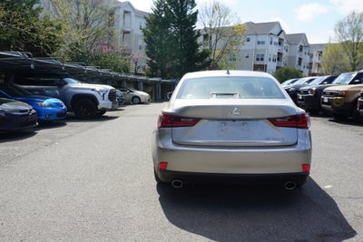 2016 Lexus IS 200t 4dr Sdn