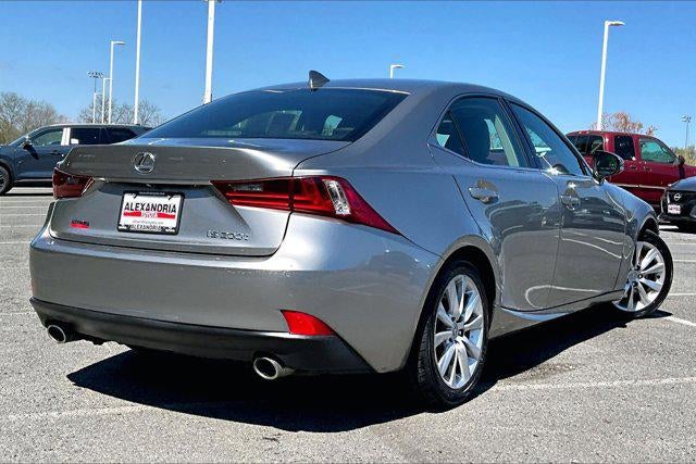 2016 Lexus IS 200t 4dr Sdn