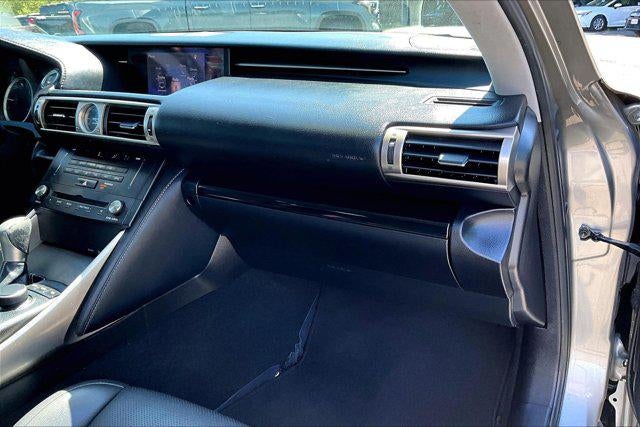 2016 Lexus IS 200t 4dr Sdn