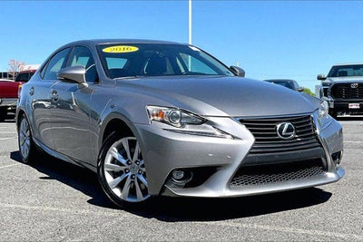 2016 Lexus IS 200t 4dr Sdn