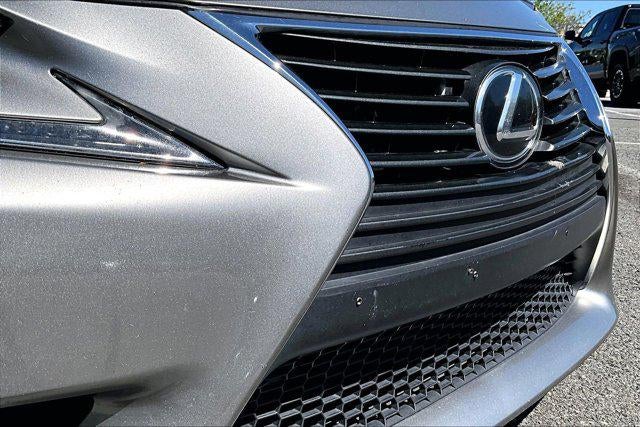 2016 Lexus IS 200t 4dr Sdn