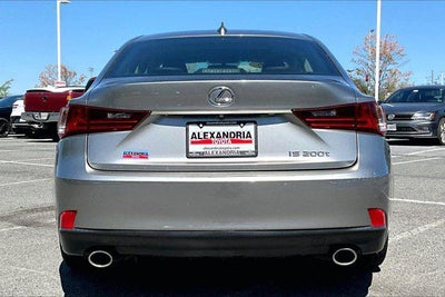 2016 Lexus IS 200t 4dr Sdn