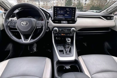 2019 Toyota RAV4 XLE Premium