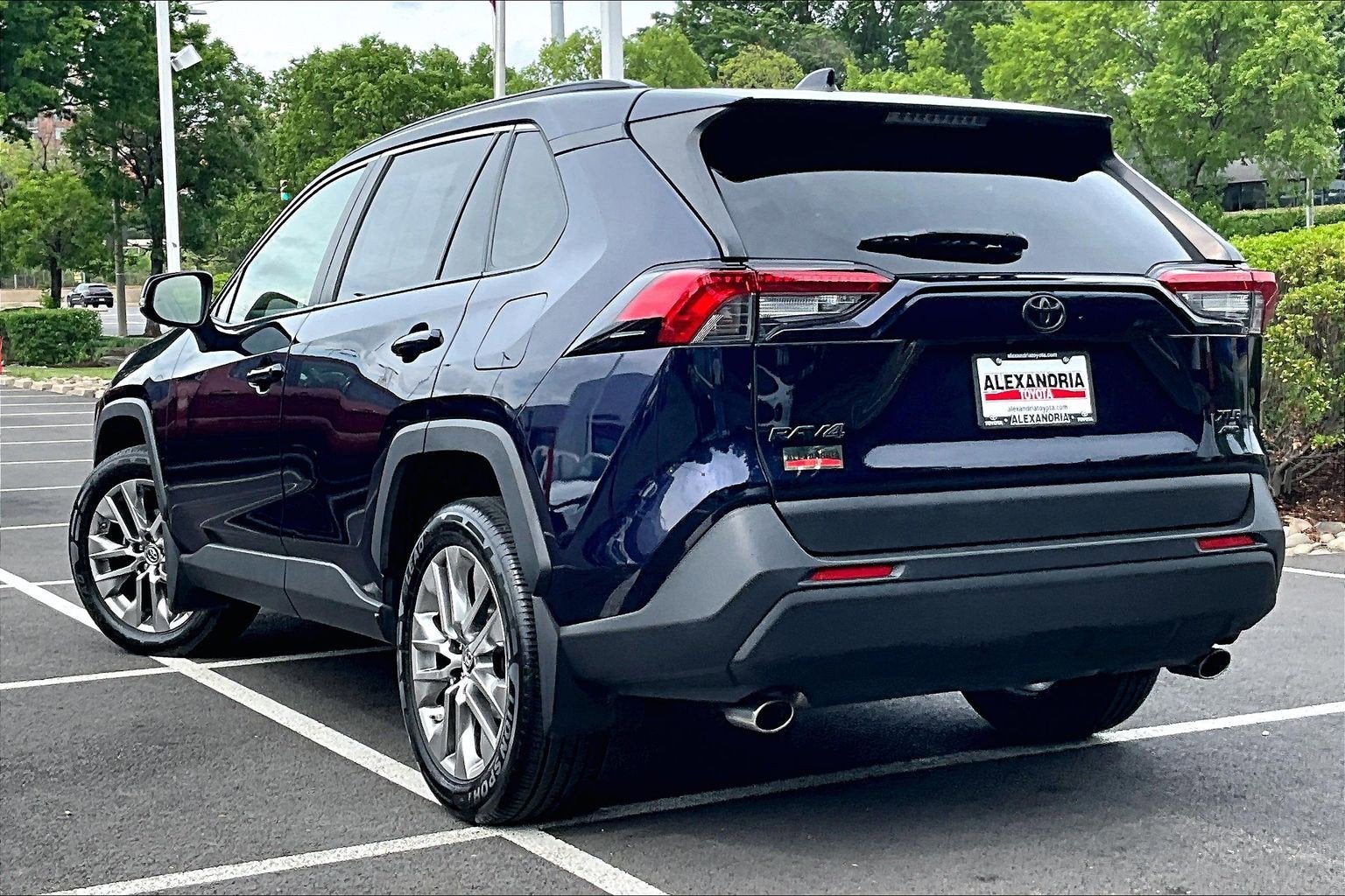 2019 Toyota RAV4 XLE Premium