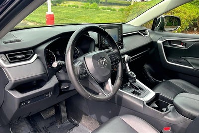 2019 Toyota RAV4 XLE Premium
