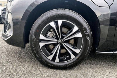 2025 Toyota bZ4X XLE