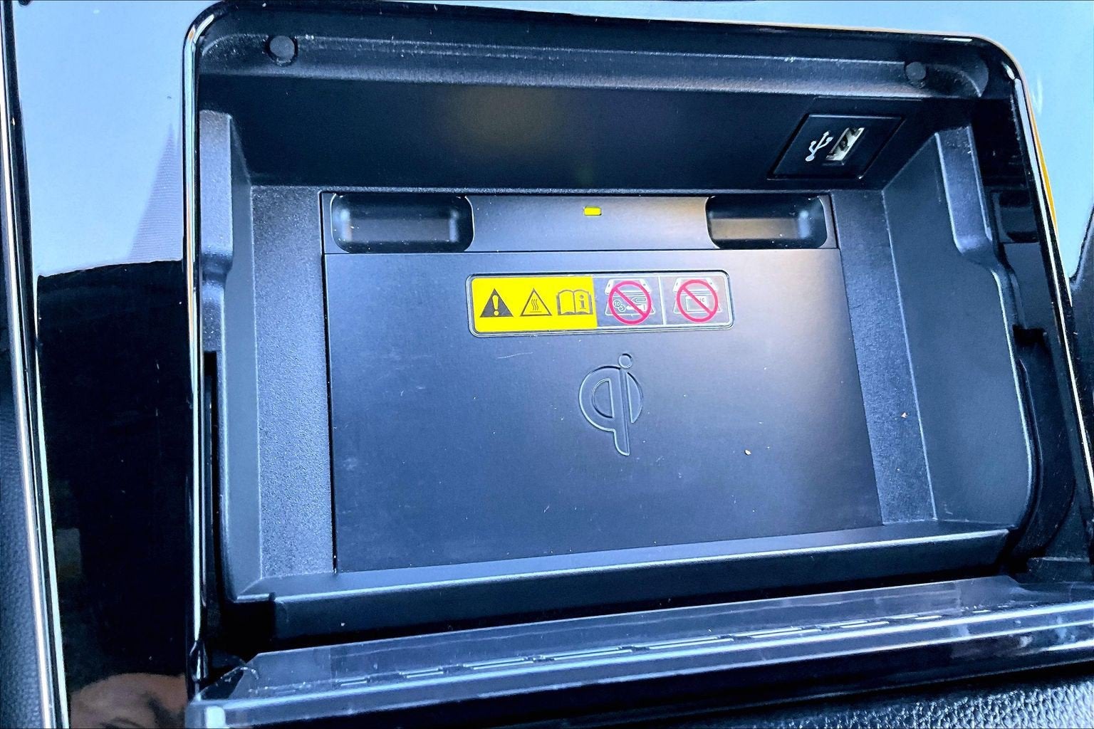 2023 Toyota bZ4X Limited