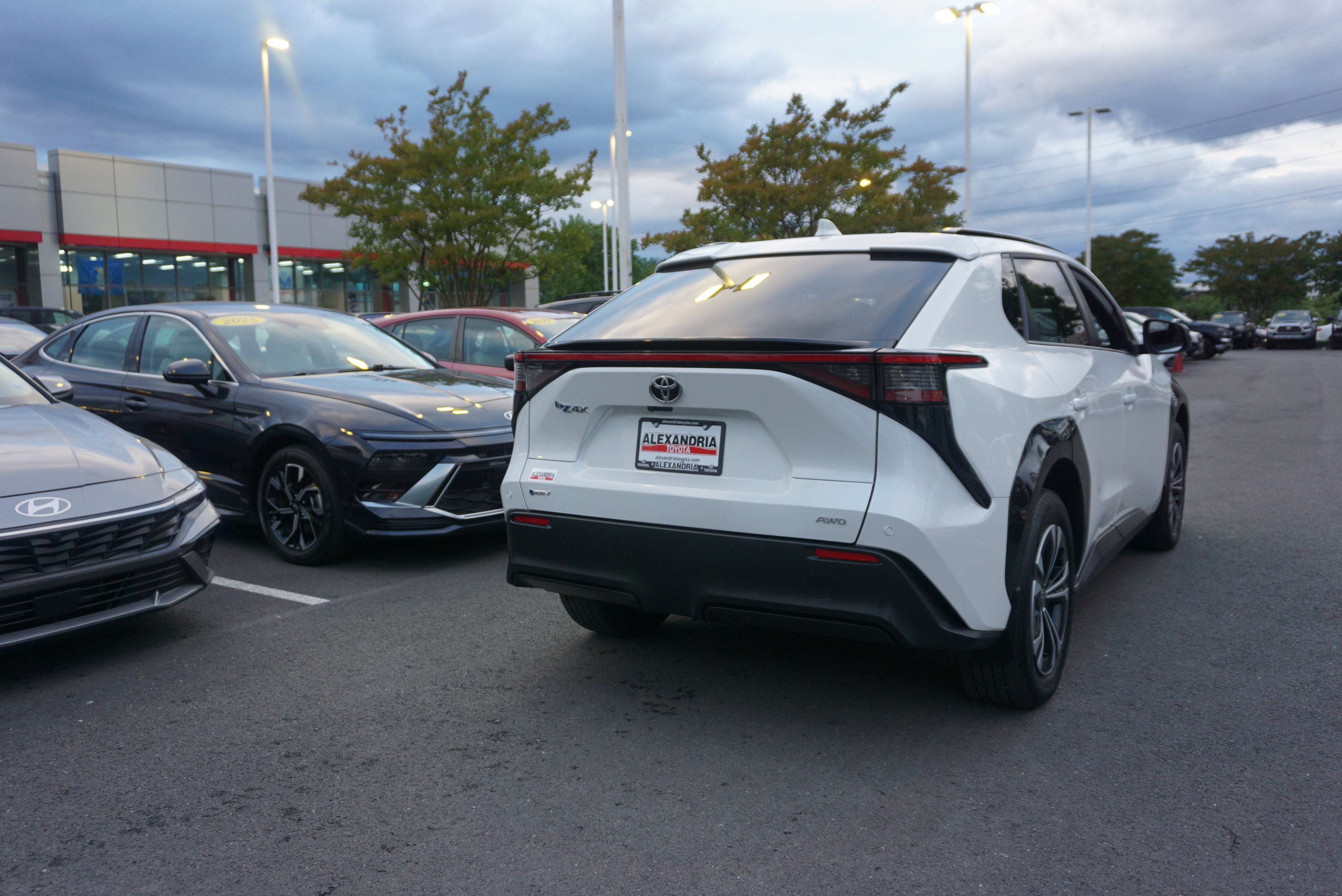 2024 Toyota bZ4X XLE