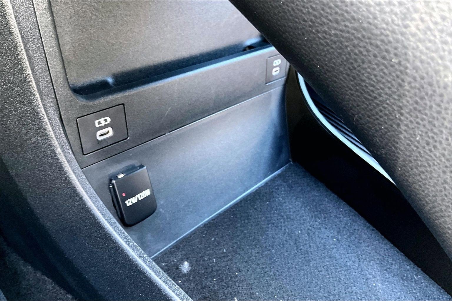 2024 Toyota bZ4X Base