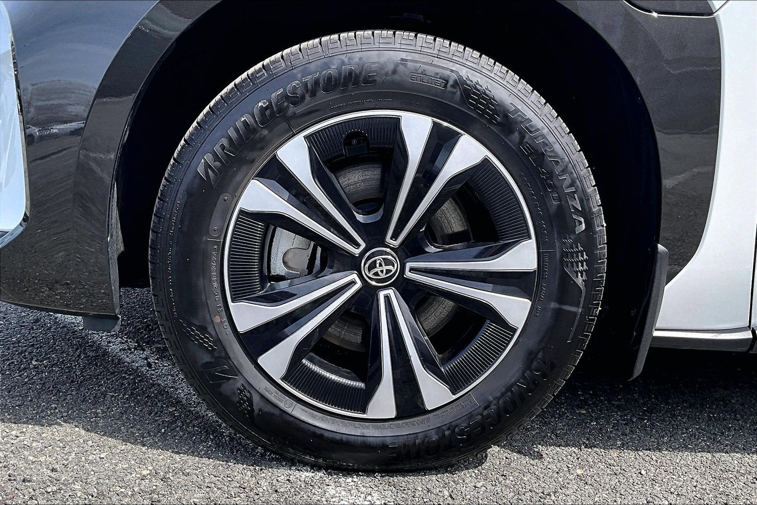 2024 Toyota bZ4X XLE