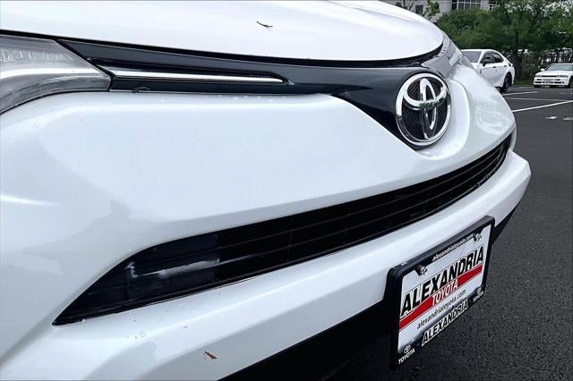2016 Toyota RAV4 LE