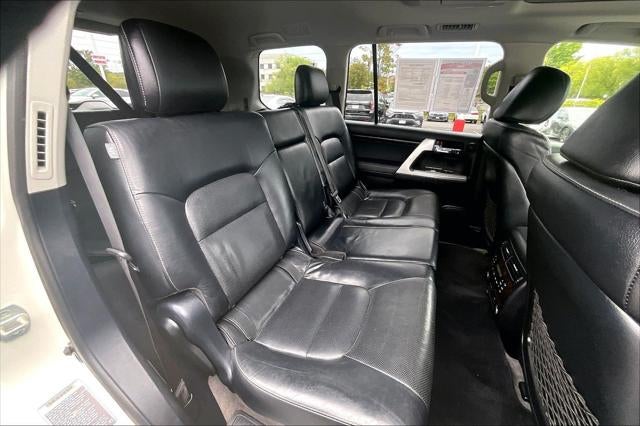 2015 Toyota Land Cruiser 4dr 4WD (Natl)