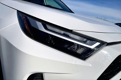 2023 Toyota RAV4 Hybrid LE