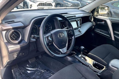 2017 Toyota RAV4 Hybrid XLE