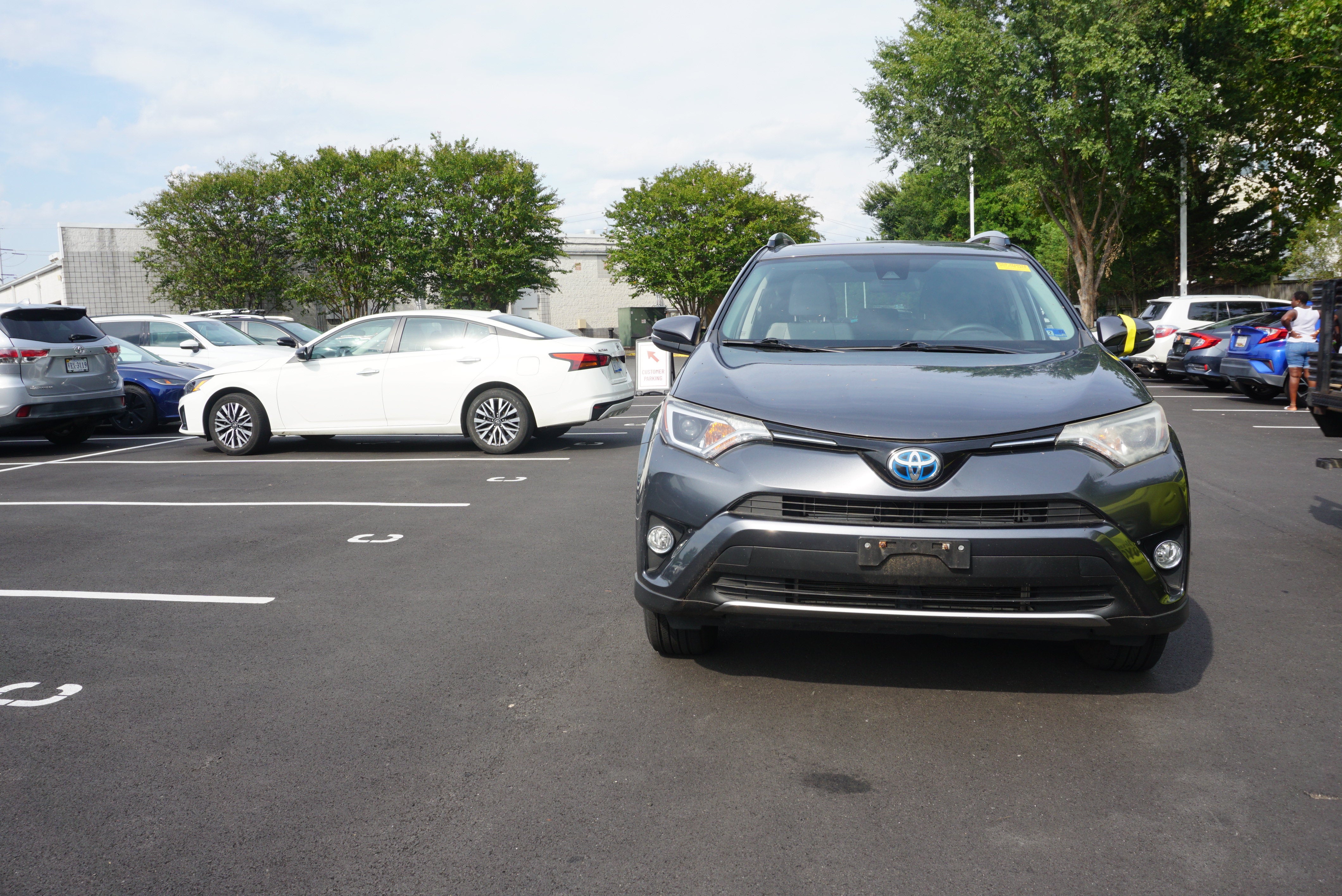 2017 Toyota RAV4 Hybrid XLE