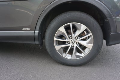 2017 Toyota RAV4 Hybrid XLE