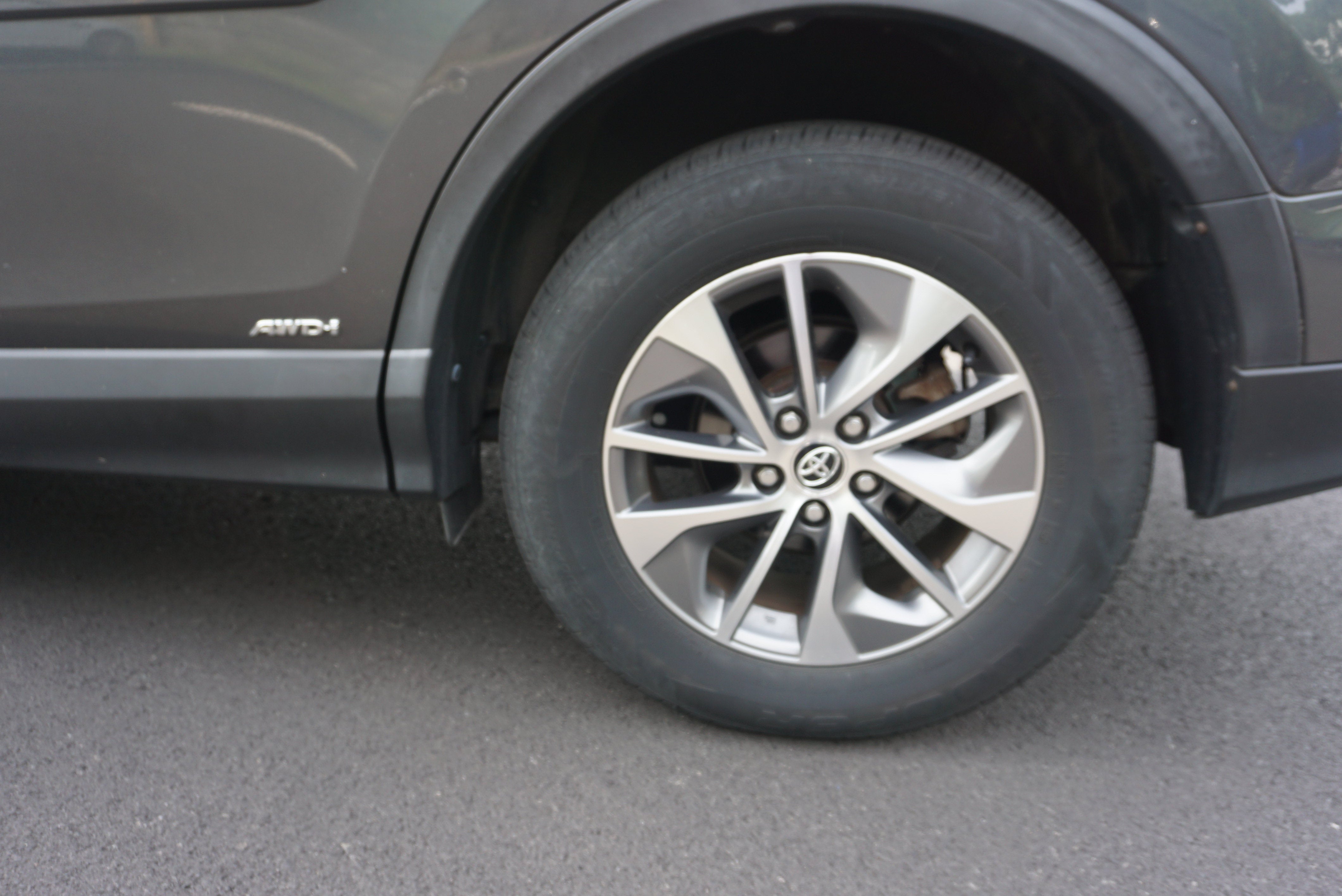 2017 Toyota RAV4 Hybrid XLE