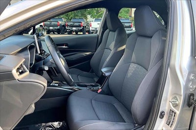 2025 Toyota Corolla Hatchback SE