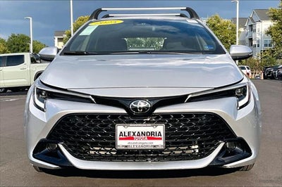 2025 Toyota Corolla Hatchback SE