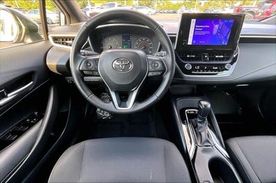 2025 Toyota Corolla Hatchback SE
