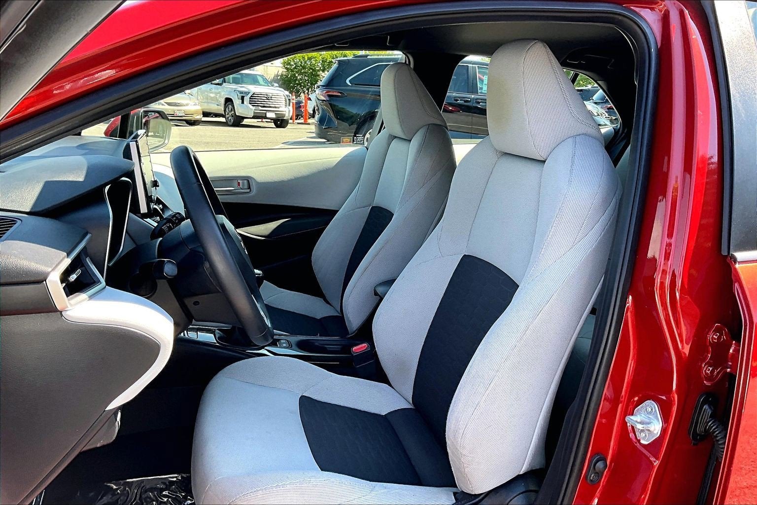 2019 Toyota Corolla Hatchback SE