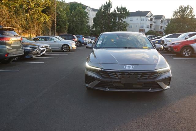 2024 Hyundai Elantra Limited