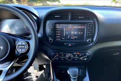 2024 Kia Soul LX
