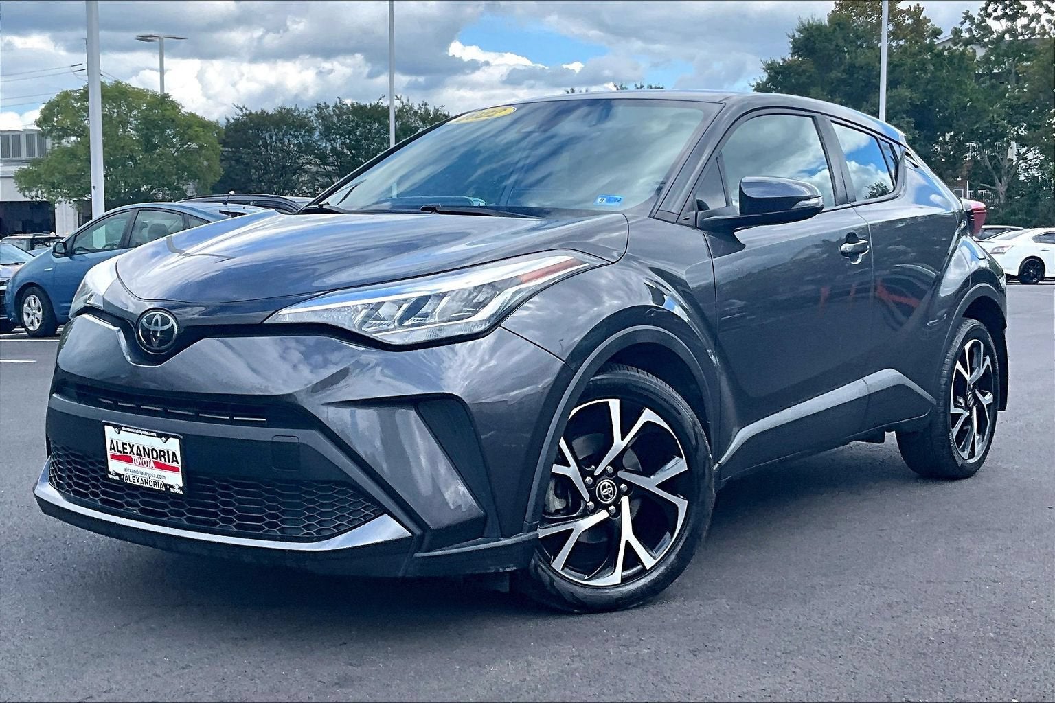 2022 Toyota C-HR XLE