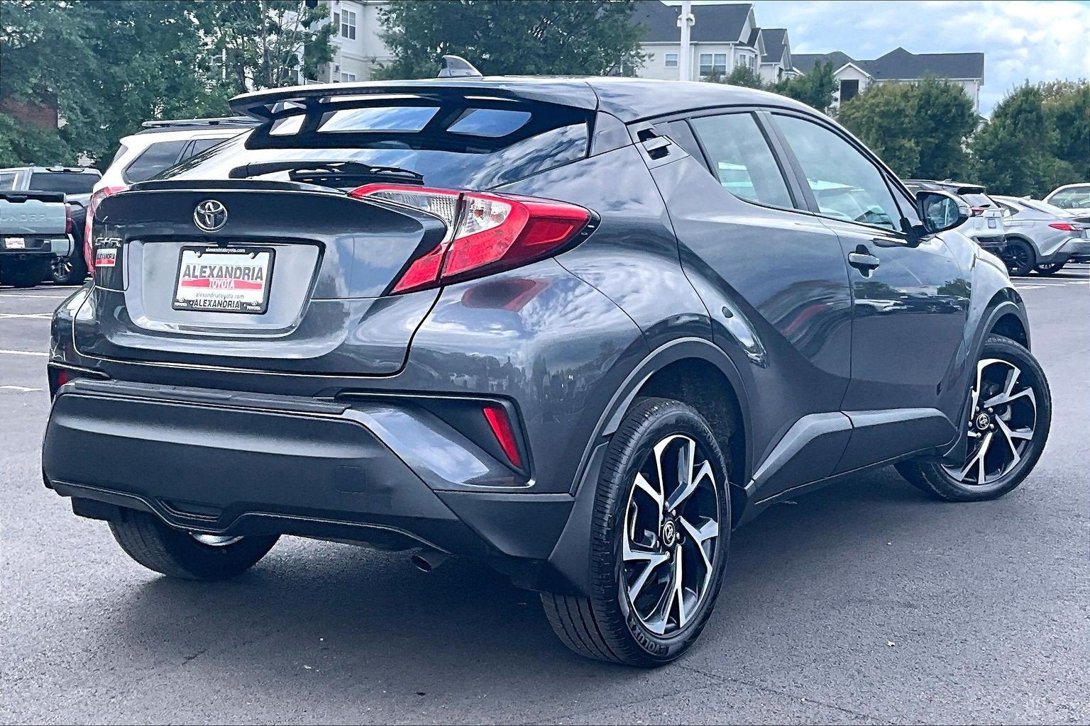 2022 Toyota C-HR XLE