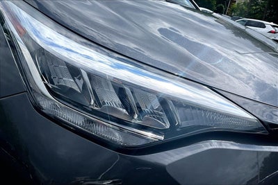 2022 Toyota C-HR XLE