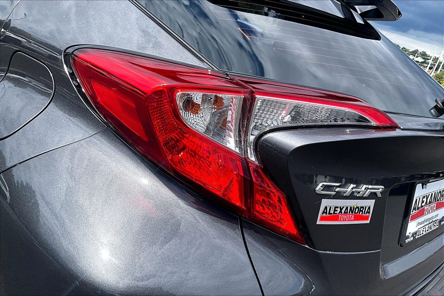 2022 Toyota C-HR XLE