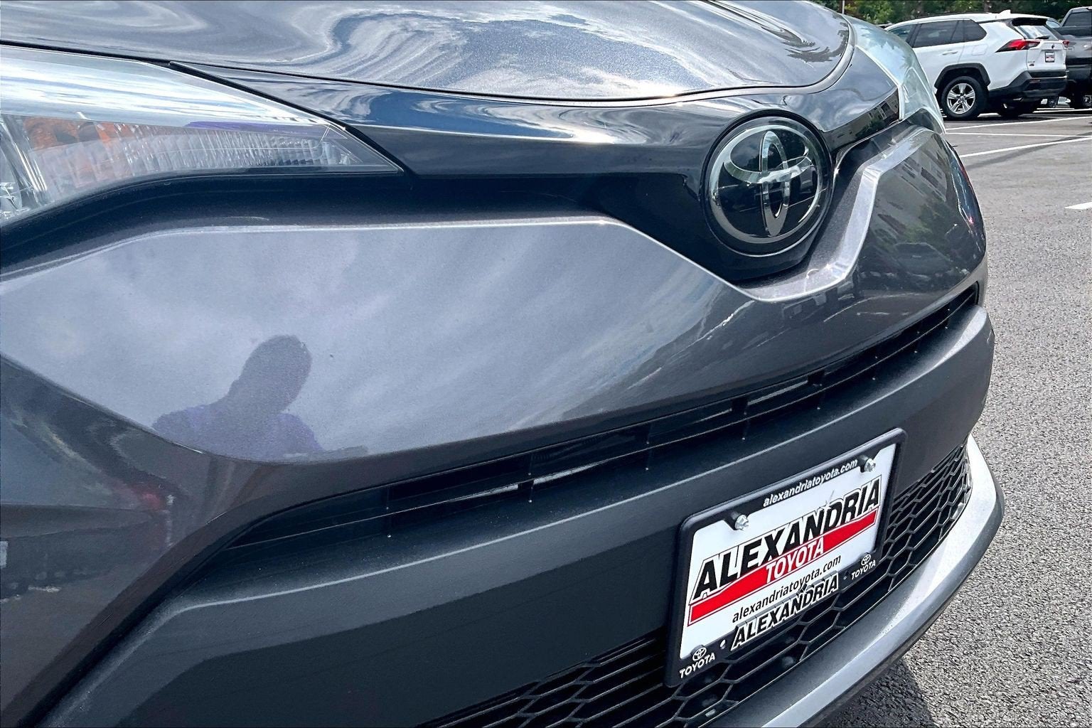 2022 Toyota C-HR XLE