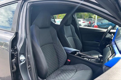 2022 Toyota C-HR XLE