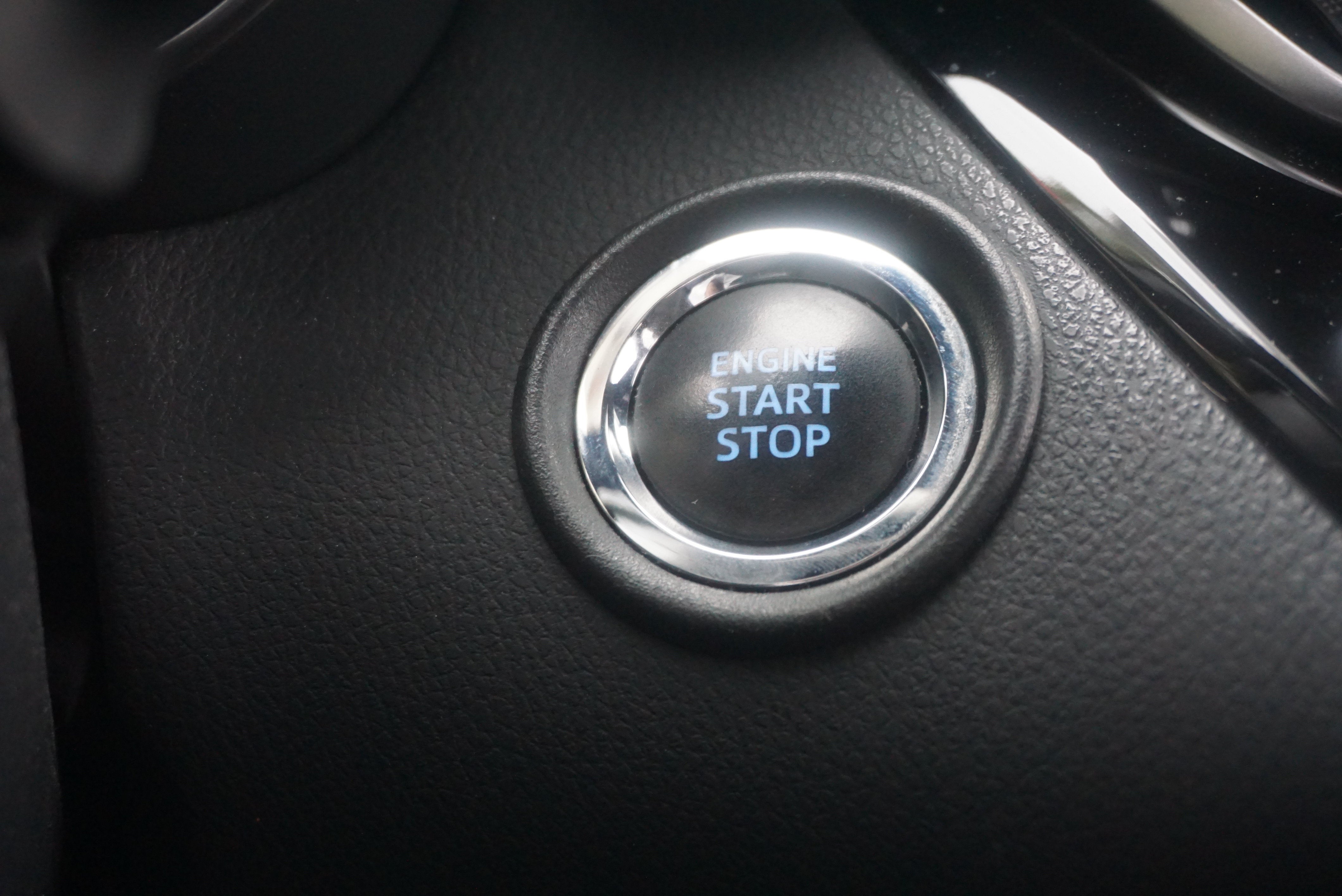 2022 Toyota C-HR XLE
