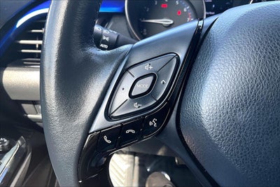 2022 Toyota C-HR XLE