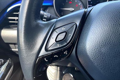 2022 Toyota C-HR XLE