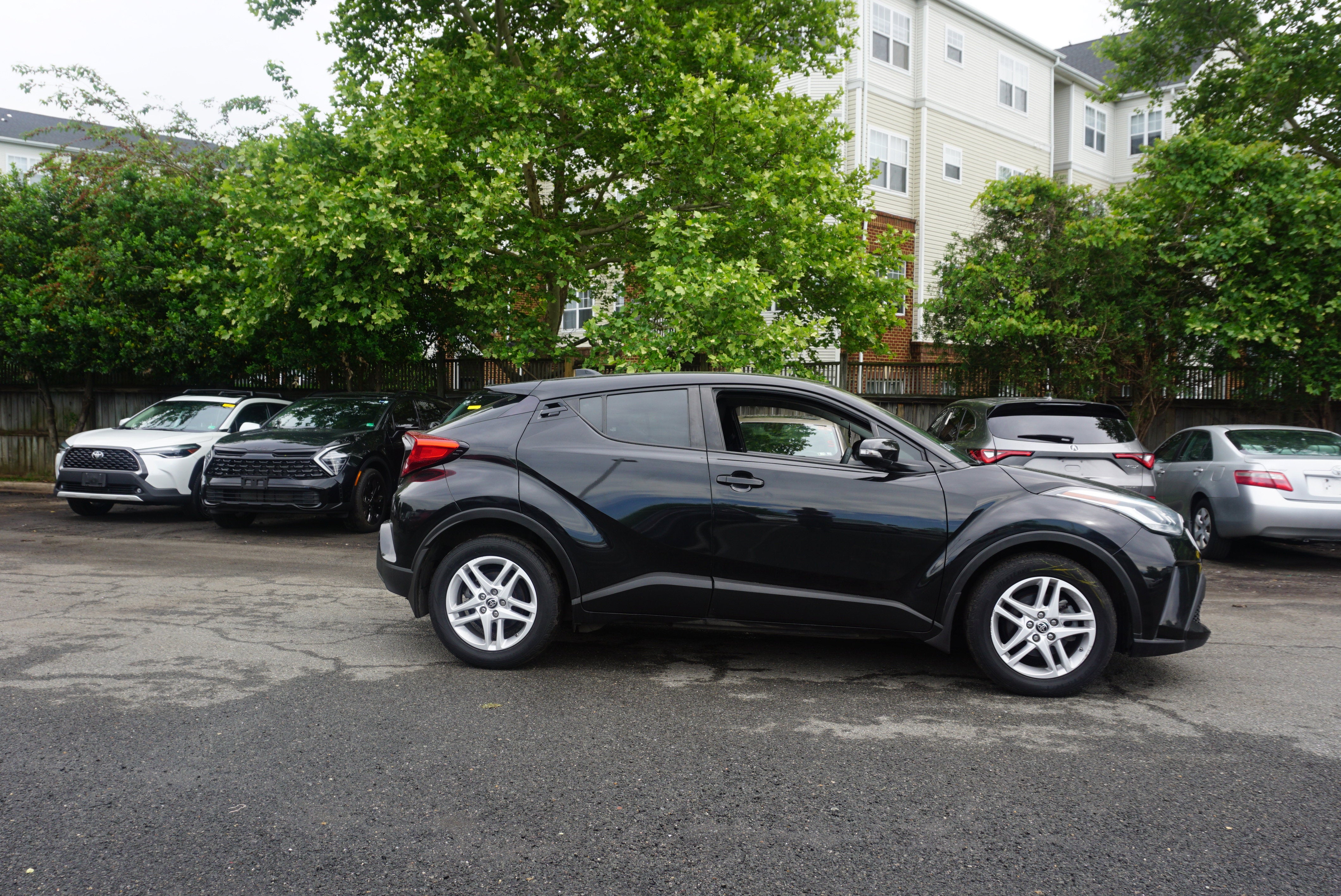 2021 Toyota C-HR LE