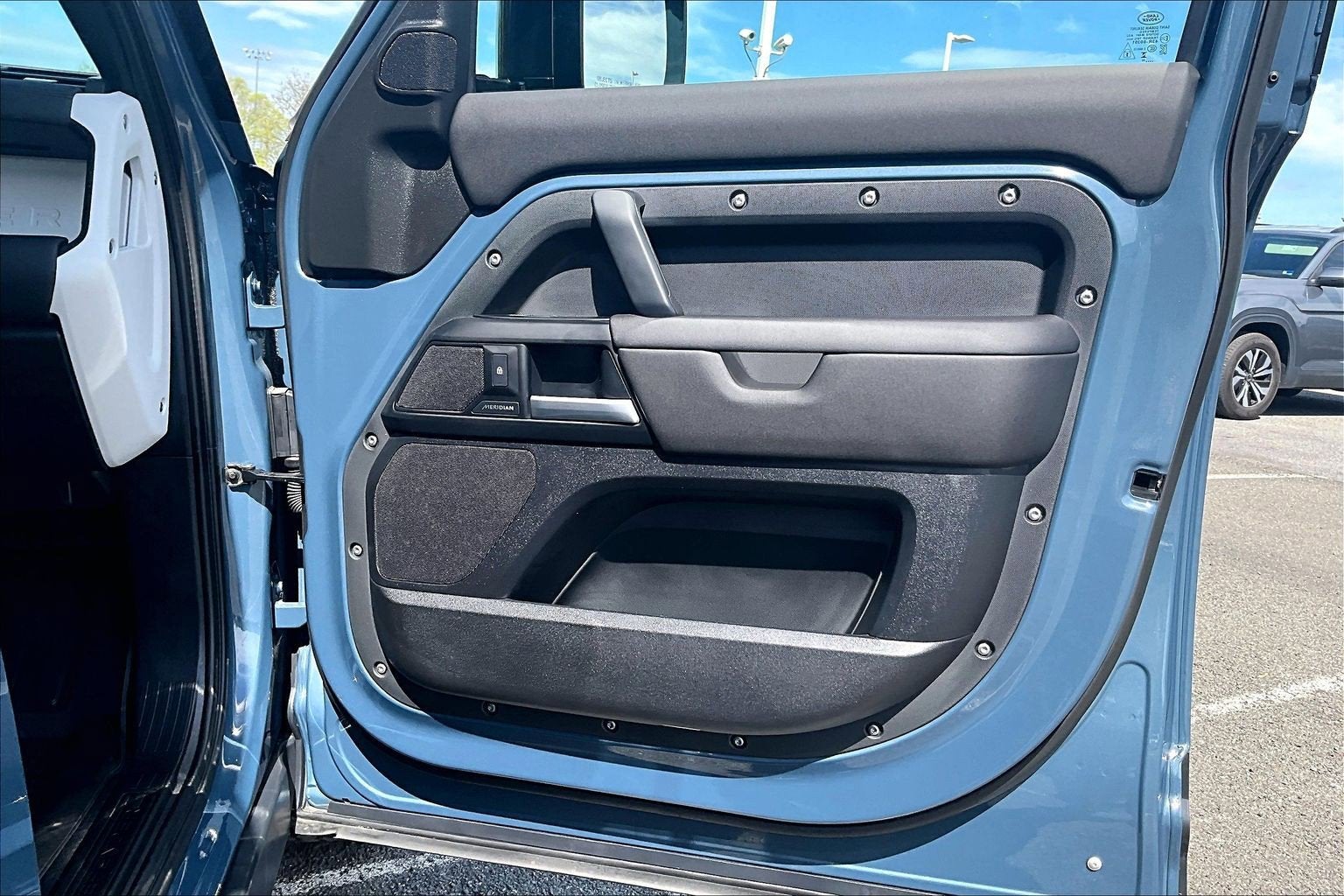 2025 Land Rover Defender S