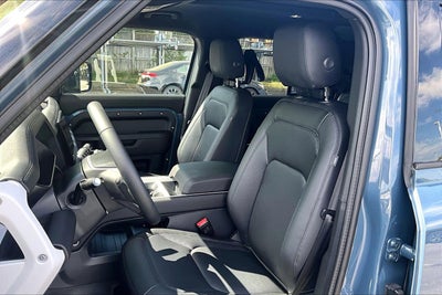 2025 Land Rover Defender S